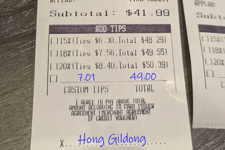 미국 팁문화 레스토랑 종업원 팁 신용카드로 주는 방법