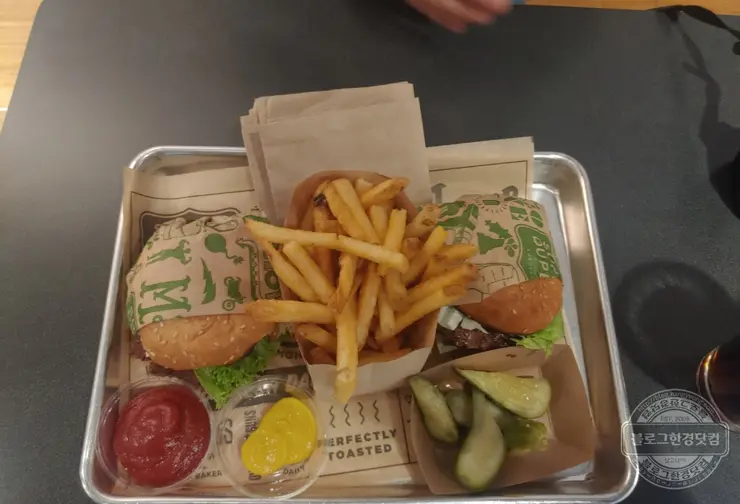 수퍼두퍼 버거 강남점 샌프란시스코 핫플 내돈내먹 후기