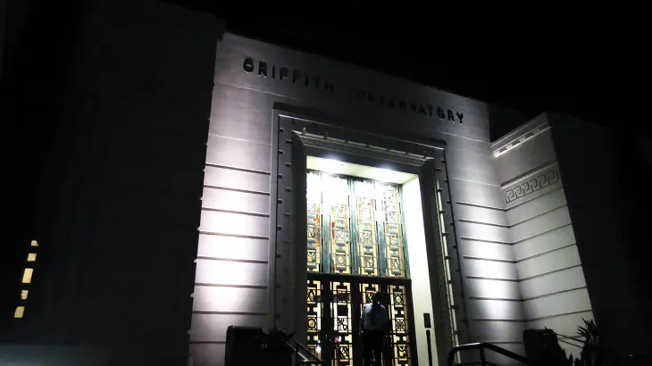 LA시내 야경을 보고 싶다면 그리피스 천문대(Griffith observatory)가 정답이다.