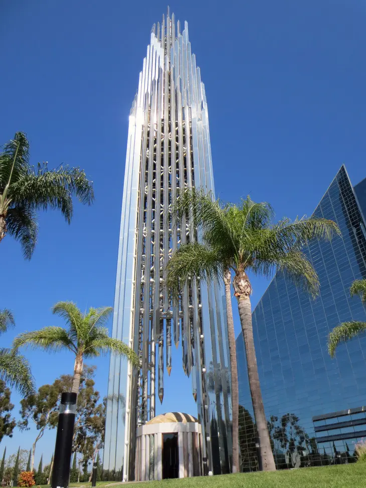 미국 캘리포니아 오랜지 카운티 수정교회, 현재는 그리스도 대성당에 가다.