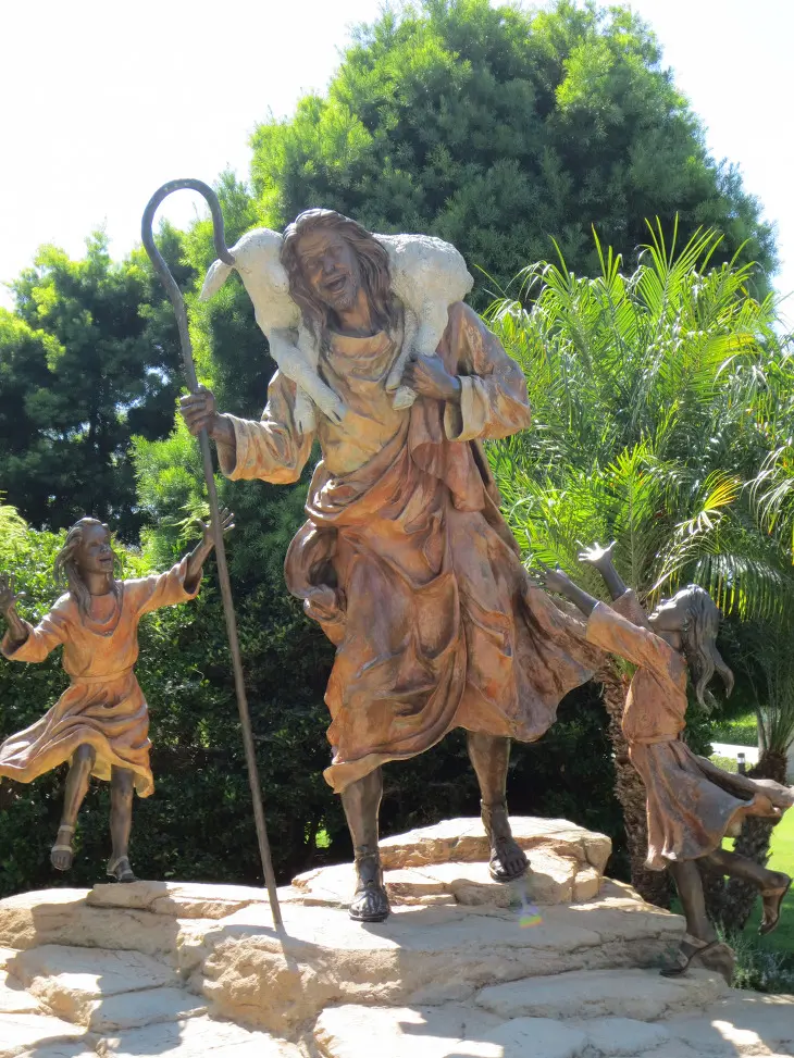 미국 캘리포니아 오랜지 카운티 수정교회, 현재는 그리스도 대성당에 가다.