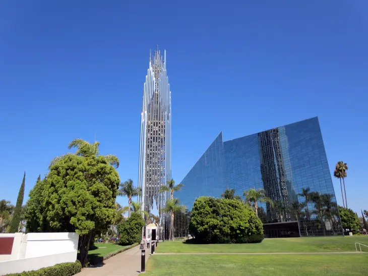 미국 캘리포니아 오랜지 카운티 수정교회, 현재는 그리스도 대성당에 가다.