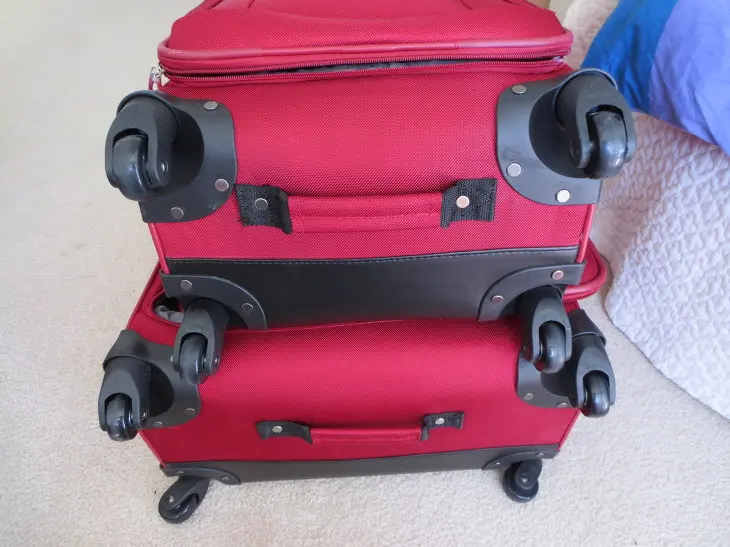 4-Piece Samsonite Lightweight Luggage Set 구매후기