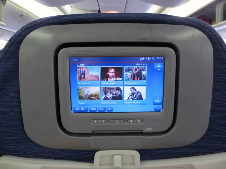 시애틀에서 나리타행 UNITED UA875 (777-200) 항공편