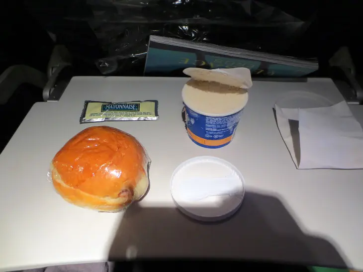 시애틀에서 나리타행 UNITED UA875 (777-200) 항공편