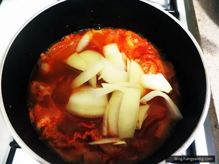 [자취 음식] 남자가 만든 베이컨 김치찌개