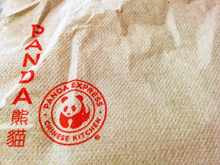 정통을 가장한 차이니즈 패스트푸드 레스토랑 “판다 익스프레스”