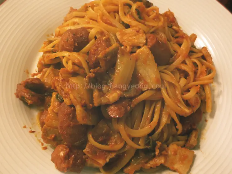 자취요리 김치삼겹살 스파게티