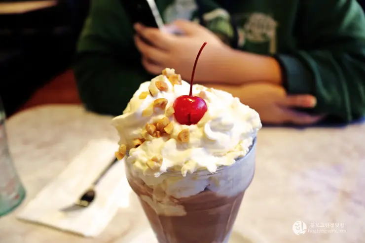 Farrell’s Ice Cream Parlour Restaurant, 60년을 이어온 맛 서던 캘리포니아의 명물 아이스크림 레스토랑