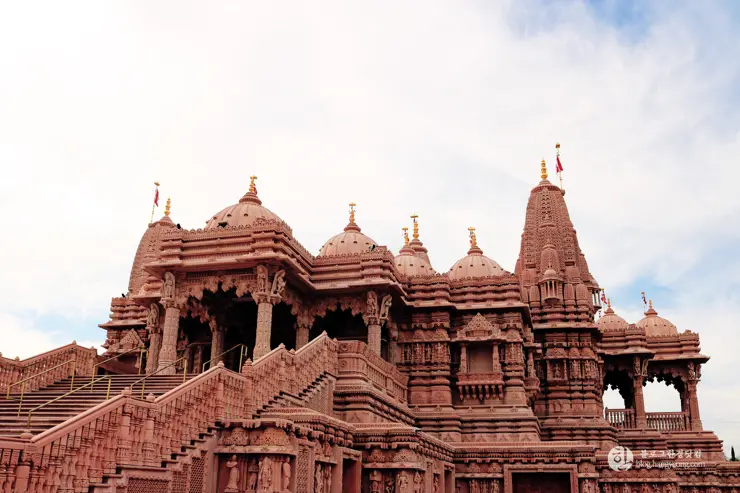 힌두교 사원(BAPS Shri Swaminarayan Mandir) 미국에도 이런 곳이? 동양 문화의 꽃