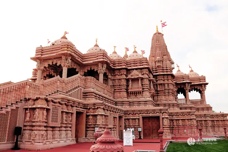 힌두교 사원(BAPS Shri Swaminarayan Mandir) 미국에도 이런 곳이? 동양 문화의 꽃
