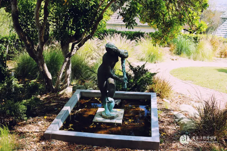 다시 찾은 비버리 힐즈에 있는 그레이스톤 맨션