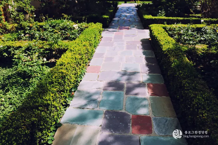 다시 찾은 비버리 힐즈에 있는 그레이스톤 맨션