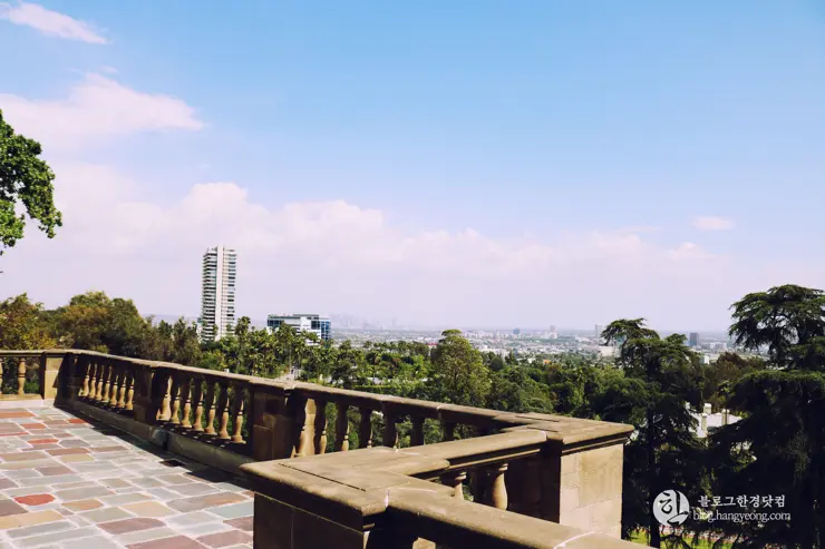 다시 찾은 비버리 힐즈에 있는 그레이스톤 맨션