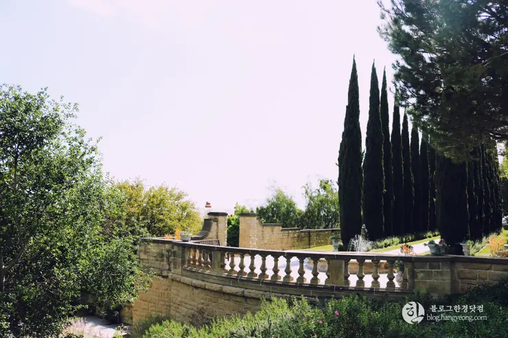 다시 찾은 비버리 힐즈에 있는 그레이스톤 맨션