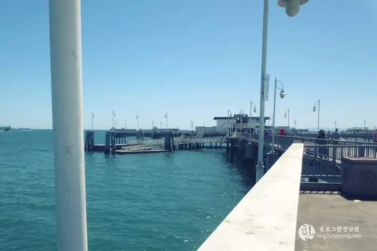 롱비치, 벨몬트 피어(Belmont Pier) 에서 낚시를 즐기다.