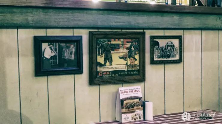 포틸러스 핫도그 (Portillo’s Hot Dogs), 캘리포니아 부에나 팍 핫도그 전문점