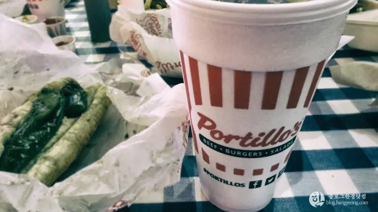 포틸러스 핫도그 (Portillo’s Hot Dogs), 캘리포니아 부에나 팍 핫도그 전문점