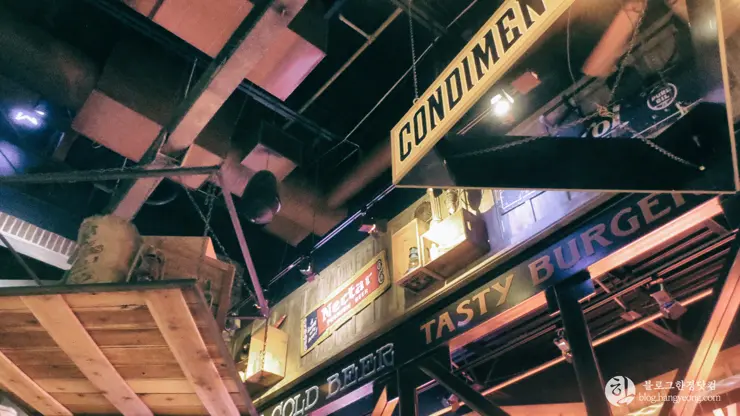 포틸러스 핫도그 (Portillo’s Hot Dogs), 캘리포니아 부에나 팍 핫도그 전문점