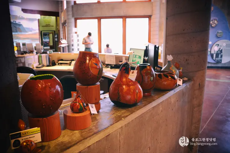 뉴포트 만 자연생태보호구역, Upper Newport Bay Nature Preserve Interpretive Center