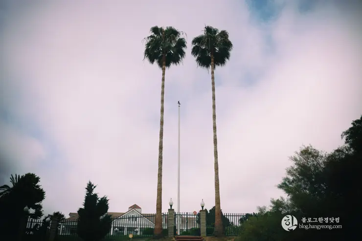 뉴포트 만 자연생태보호구역, Upper Newport Bay Nature Preserve Interpretive Center