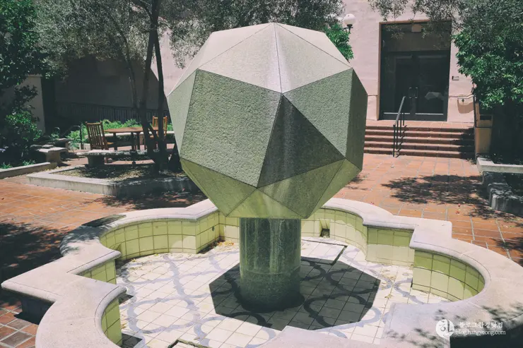 칼텍 (Caltech), 캘리포니아 공과대학 (California Institute of Technology) – 1