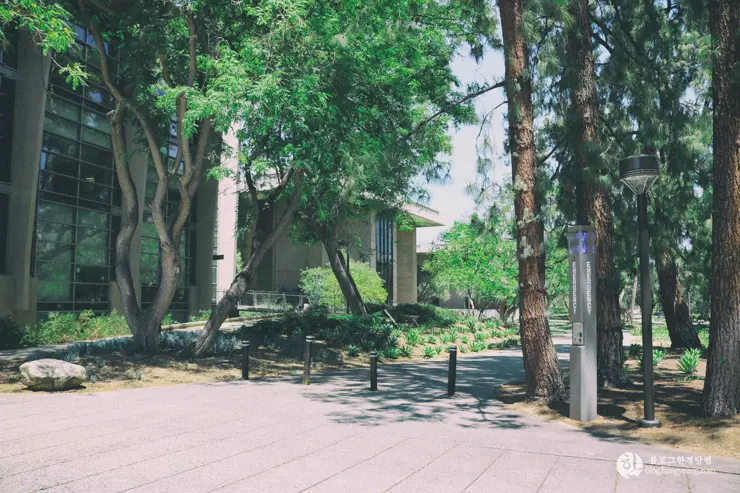 칼텍 (Caltech), 캘리포니아 공과대학 (California Institute of Technology) – 2