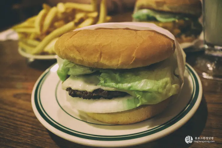 패서디나 수제 버거 전문점, 파이엔버거(Pie N Buger)