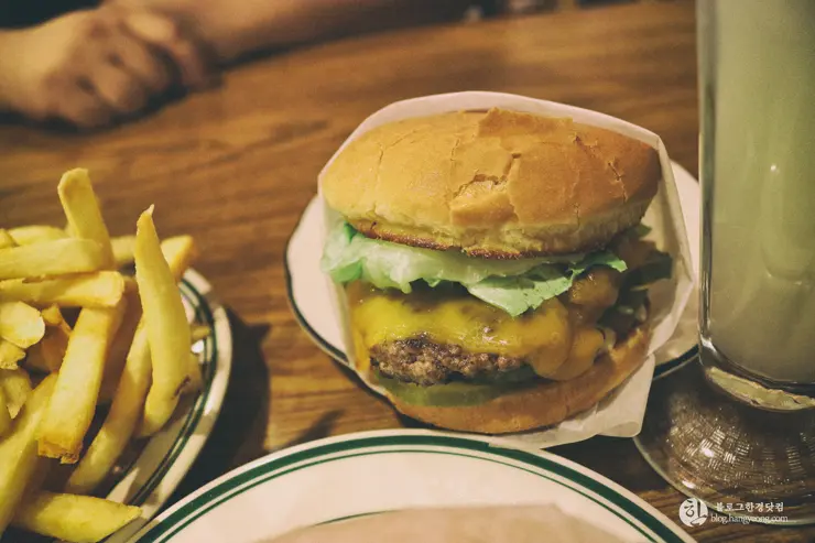 패서디나 수제 버거 전문점, 파이엔버거(Pie N Buger)