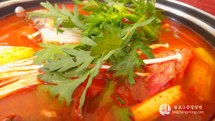 지역 주민이 추천하는 물회 맛집, 포항 죽천 회타운