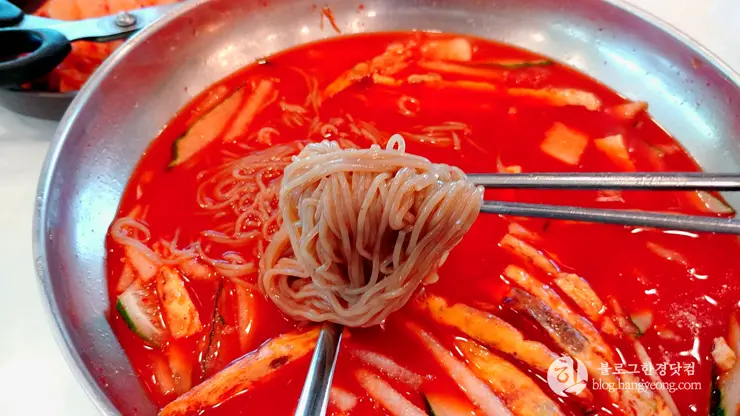 포항 오천 동화면옥, 얼큰하고 단백한 육수와 고소한 육전 그리고 쫄깃한 냉면