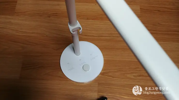 샤오미(Xiaomi) LED 스마트 테이블 스텐드 램프