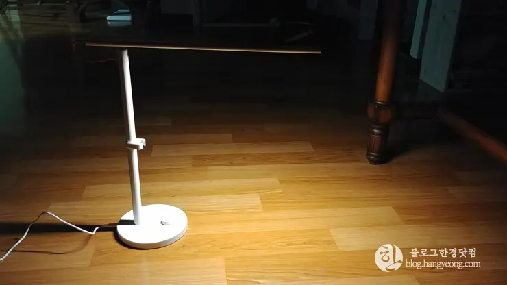 샤오미(Xiaomi) LED 스마트 테이블 스텐드 램프
