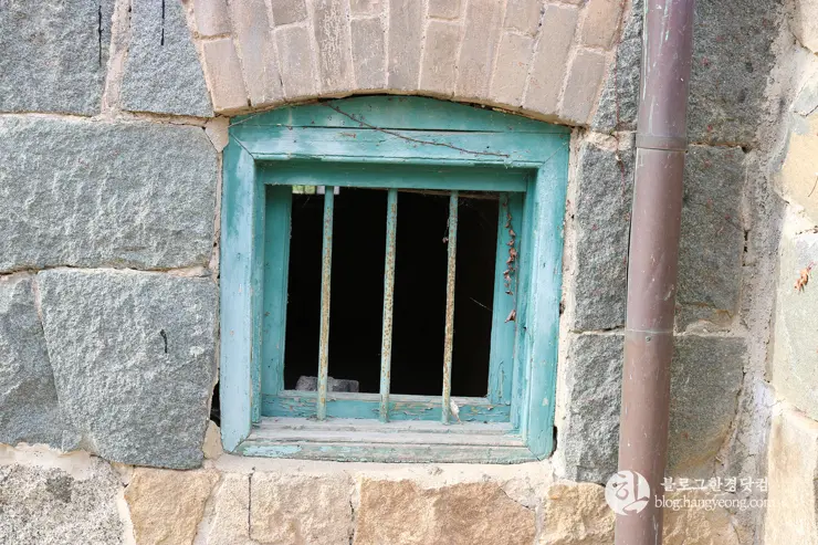 청주 가볼만한곳, 일신여자고등학교 일대 탑동 양관