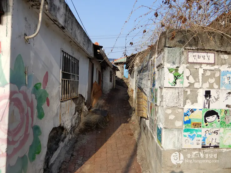 청주 가볼만한곳, 수암골② 벽화마을: 인적이 드문 달동네에서 추억 가득한 마을로