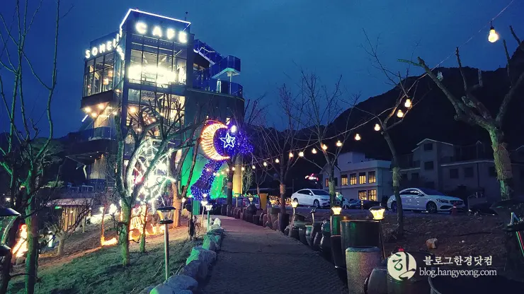 공주시 계룡산 동학사 카페 어썸 845 (Awesome 845), 분위기 좋은 카페