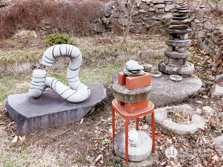 청주 가볼만한곳, 마동창작마을: 폐교에서 예술공간 카페로 변신