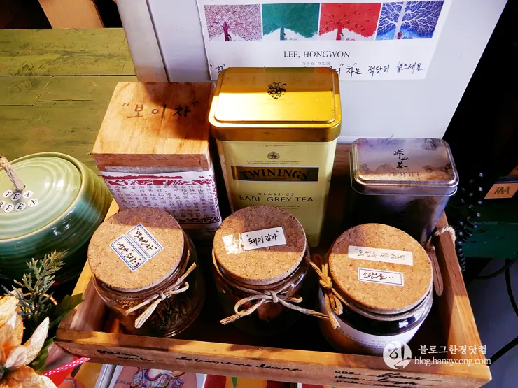 청주 가볼만한곳, 마동창작마을: 폐교에서 예술공간 카페로 변신