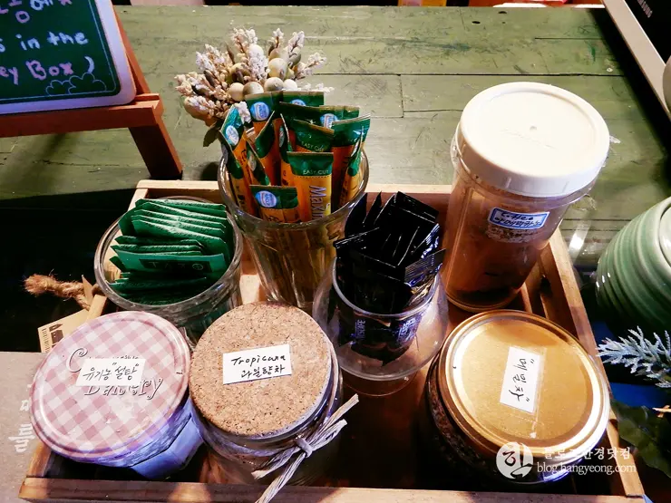 청주 가볼만한곳, 마동창작마을: 폐교에서 예술공간 카페로 변신