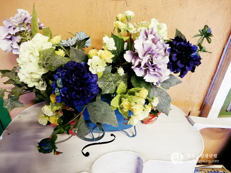 청주 가볼만한곳, 마동창작마을: 폐교에서 예술공간 카페로 변신