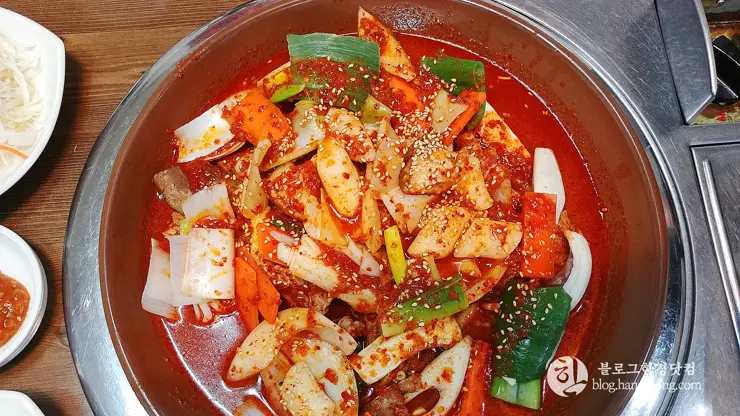 청주 육거리 성안길 맛집, 황할머니 갈비찌개 매콤 갈비찜