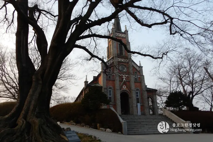충남 아산, “공세리 성당” 전국에서 가장 아름다운 성당