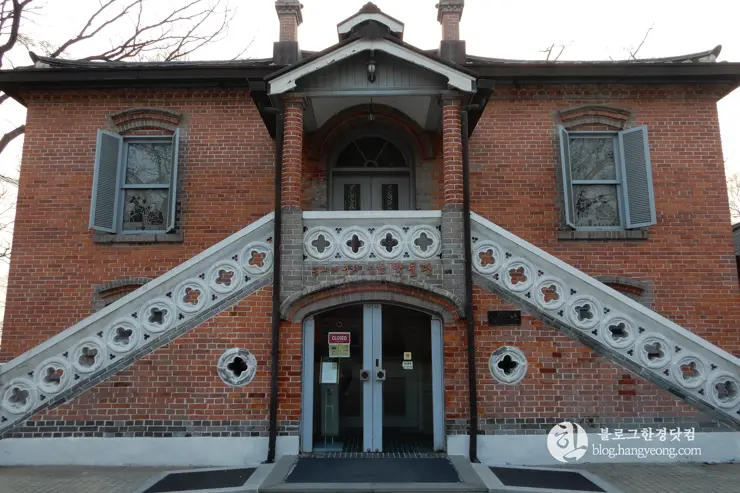 충남 아산, “공세리 성당” 전국에서 가장 아름다운 성당