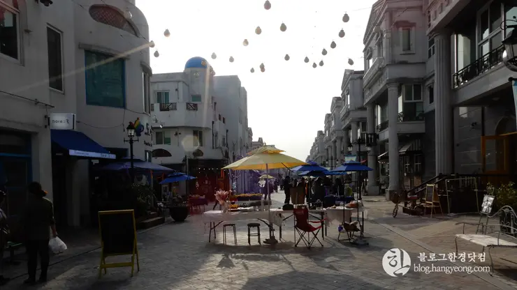 충남 아산, “지중해 마을” 산토리니가 여기에