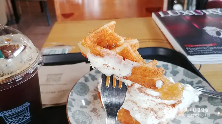 경기 용인 보정동 카페문화 거리, 빈스빈스 커피, 달달한 와플과 진한 커피 한 잔의 여유