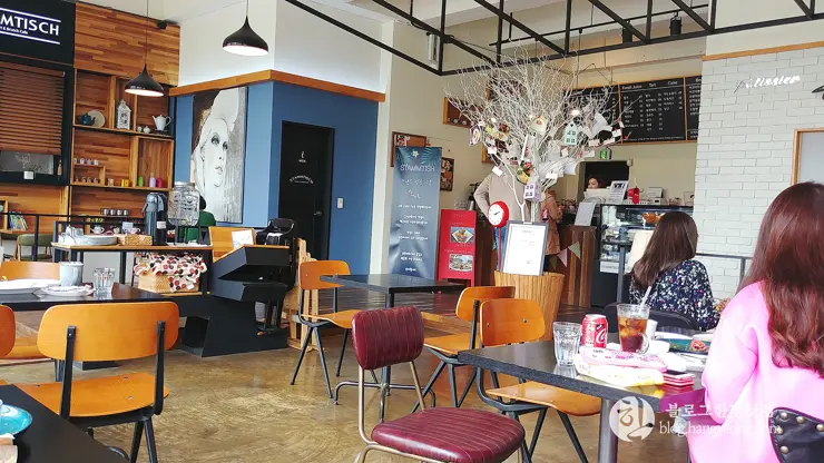 대전 유성구 죽동 STAMMTISCH 슈탐티쉬 (유성경찰서 인근 브런치 식당 맛집)