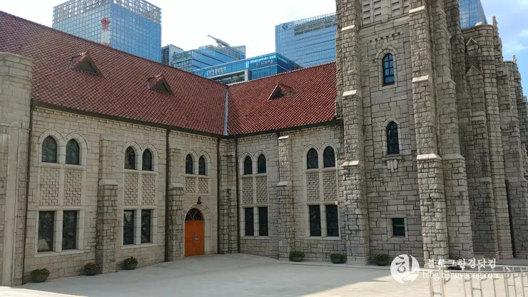 영락교회 예배당, 서울특별시 중구 멋있는 석조 건축물