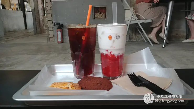 브리꼴라주 BRICOLAGE 전주 모던 감성 카페, 드립커피