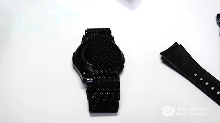 Gear S3 Frontier 기어 s3 프론티어, 알리익스프레스 스틸 매쉬 자석 밴드와 강화유리 구매 후기