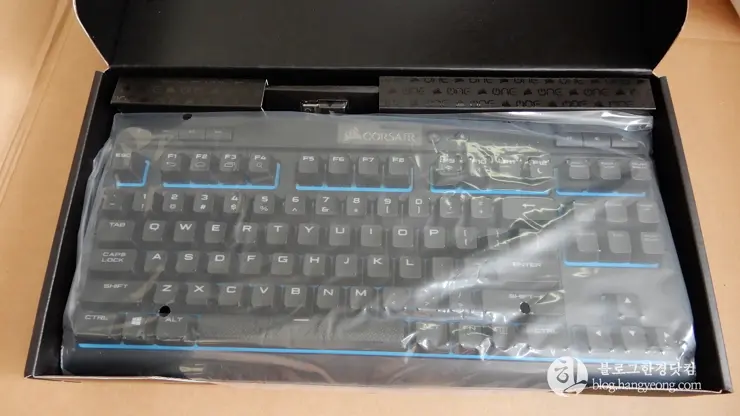 커세어 체리 적축 무선 기계식 K63 키보드 CORSAIR K63 Wireless Special Edition Mechanical Gaming Keyboard